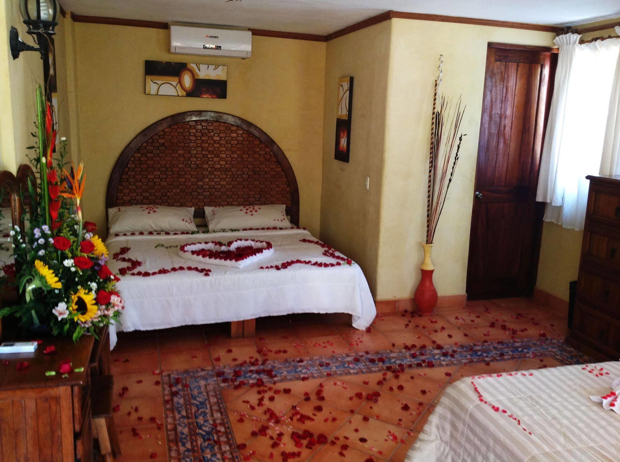 Tronco Bay Inn Resort Troncones Ngoại thất bức ảnh